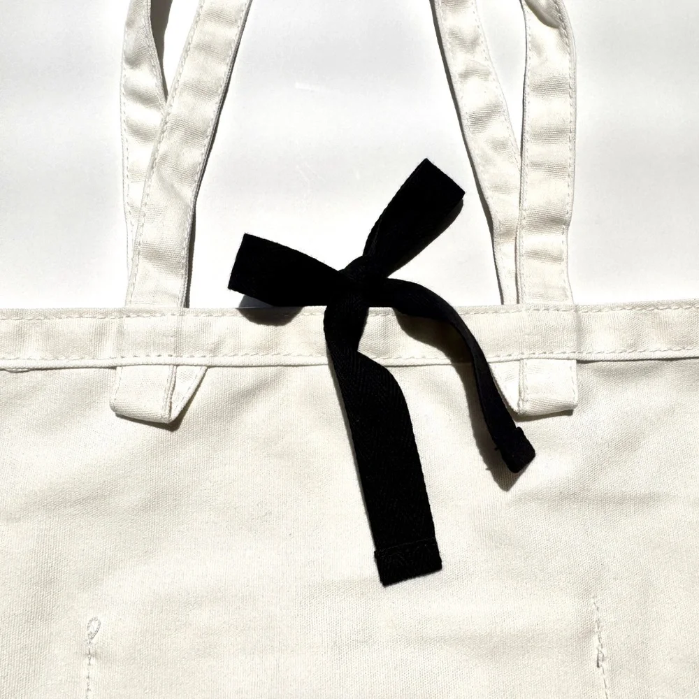 NWT Naoshima New Museum of Art Museum Tote / Shopping Bag - Cream